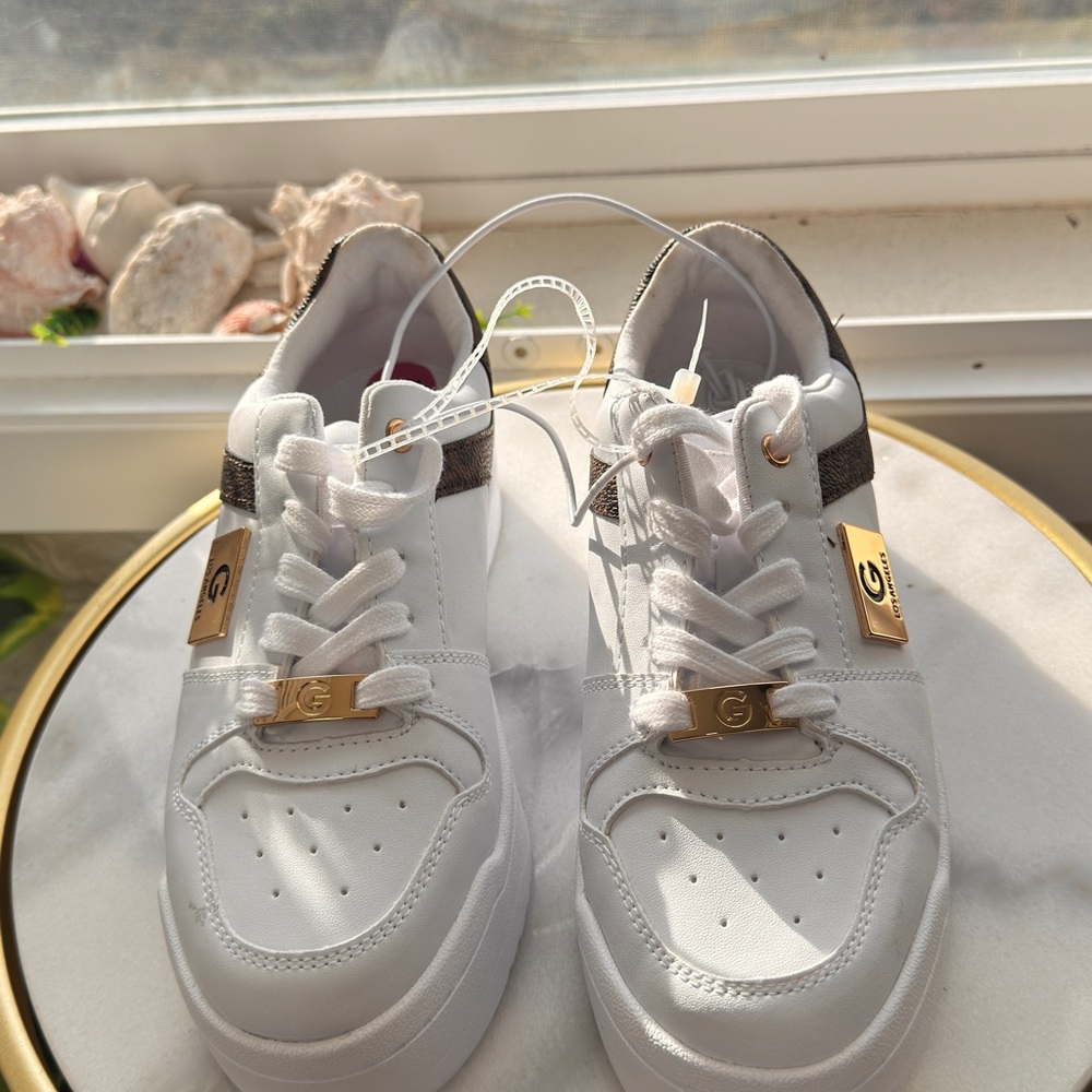 GBG Los Angeles White and Gold Sneakers - Picture 7 of 10